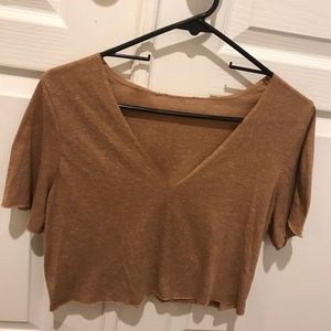 super cute cropped v neck shirt